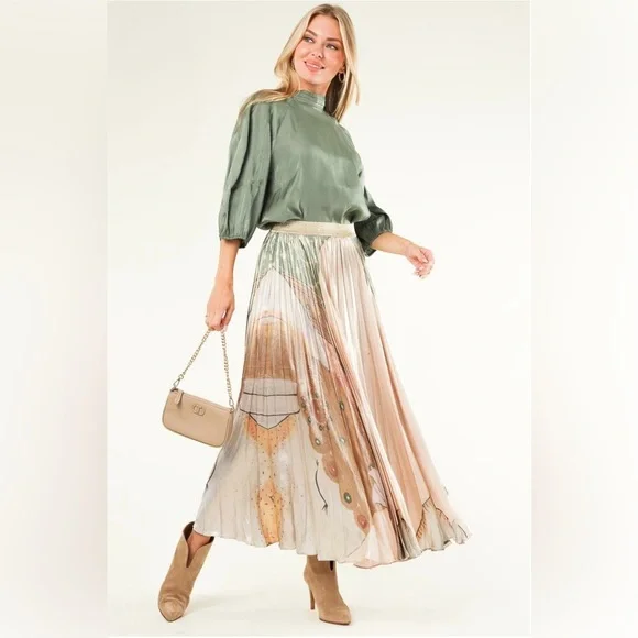 NWT MES DEMOISELLES
Luxe silk pleated skirt Gaditi - Picture 3 of 9